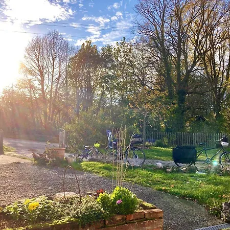 Bed & Breakfast L'app'art Des Ateliers Gerny *