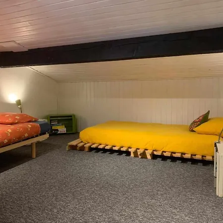 L'app'art Des Ateliers Gerny 4* Humain